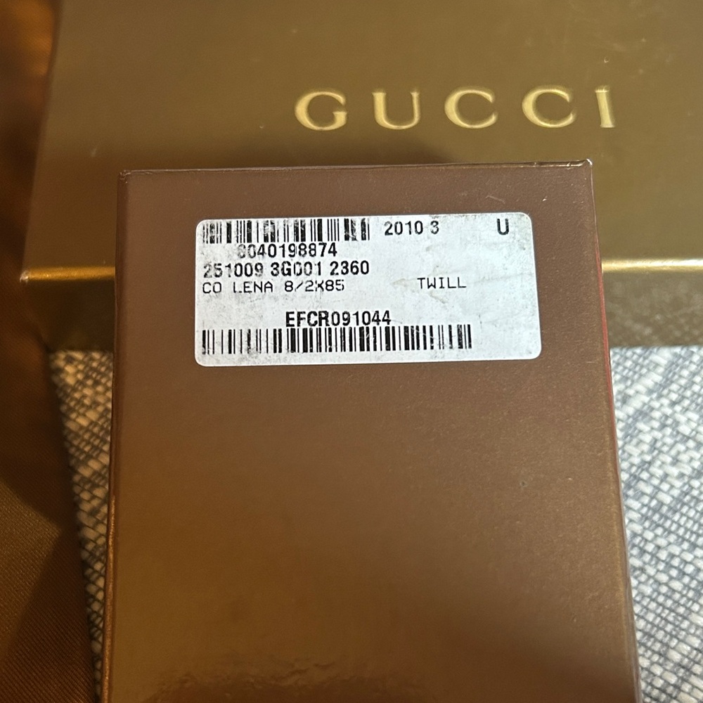 264. Gucci Brown GG Patterned Silk Twilly with scraf ring (coa) - Picture 2 of 8